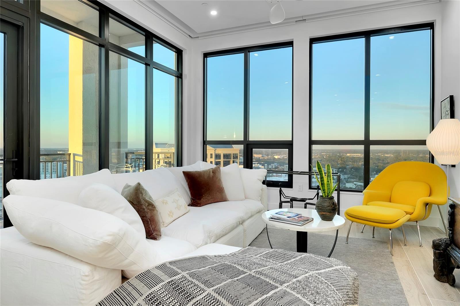 THE DEMARCAY - Residential