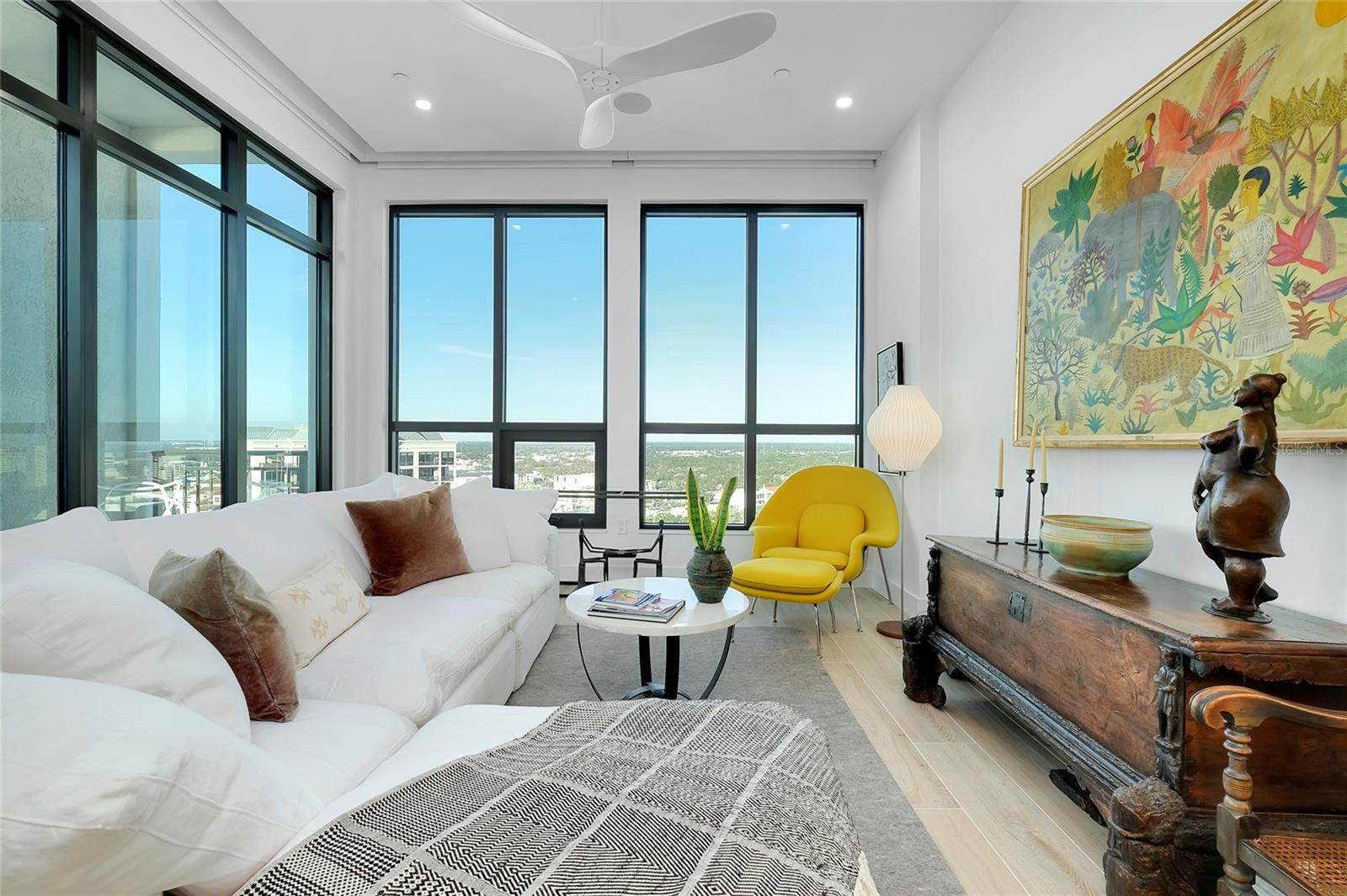 THE DEMARCAY - Residential