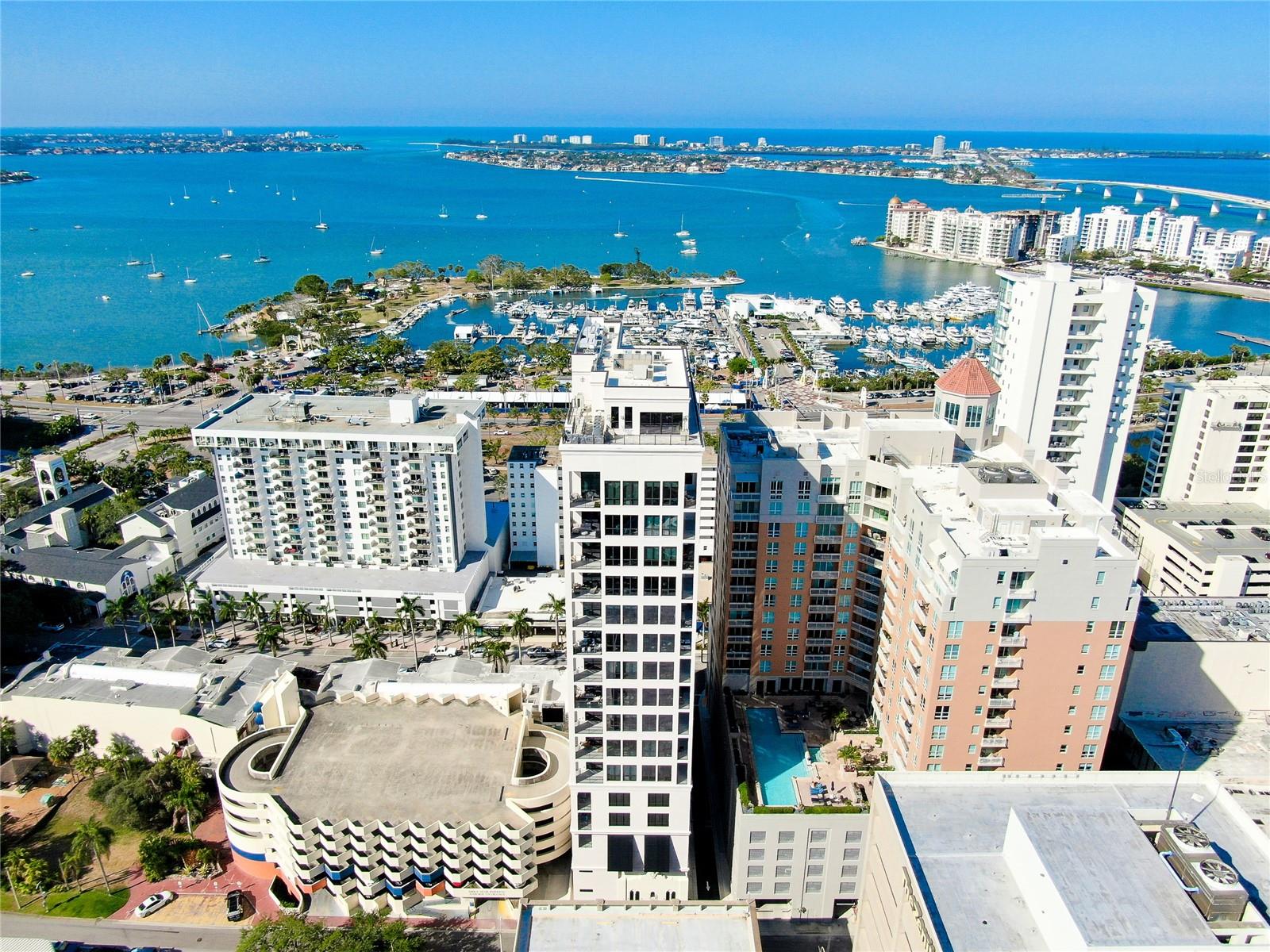 THE DEMARCAY - Residential