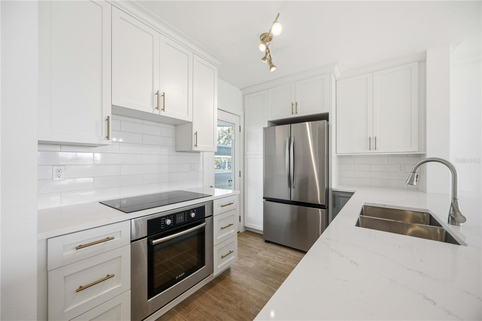 SARASOTA HARBOR EAST - Residential