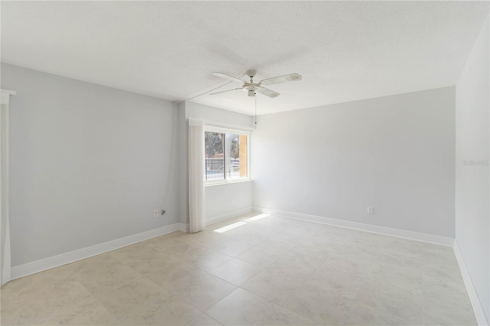 LYONS COVE - Residential