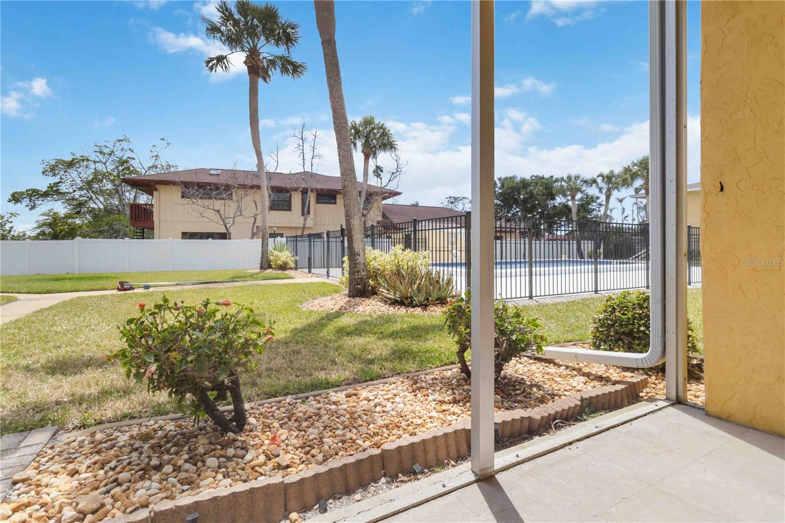 LYONS COVE - Residential