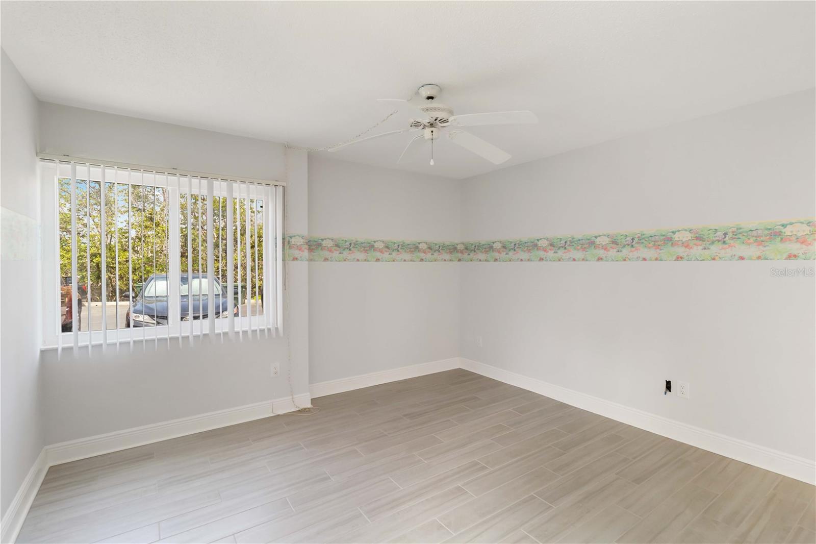 LYONS COVE - Residential