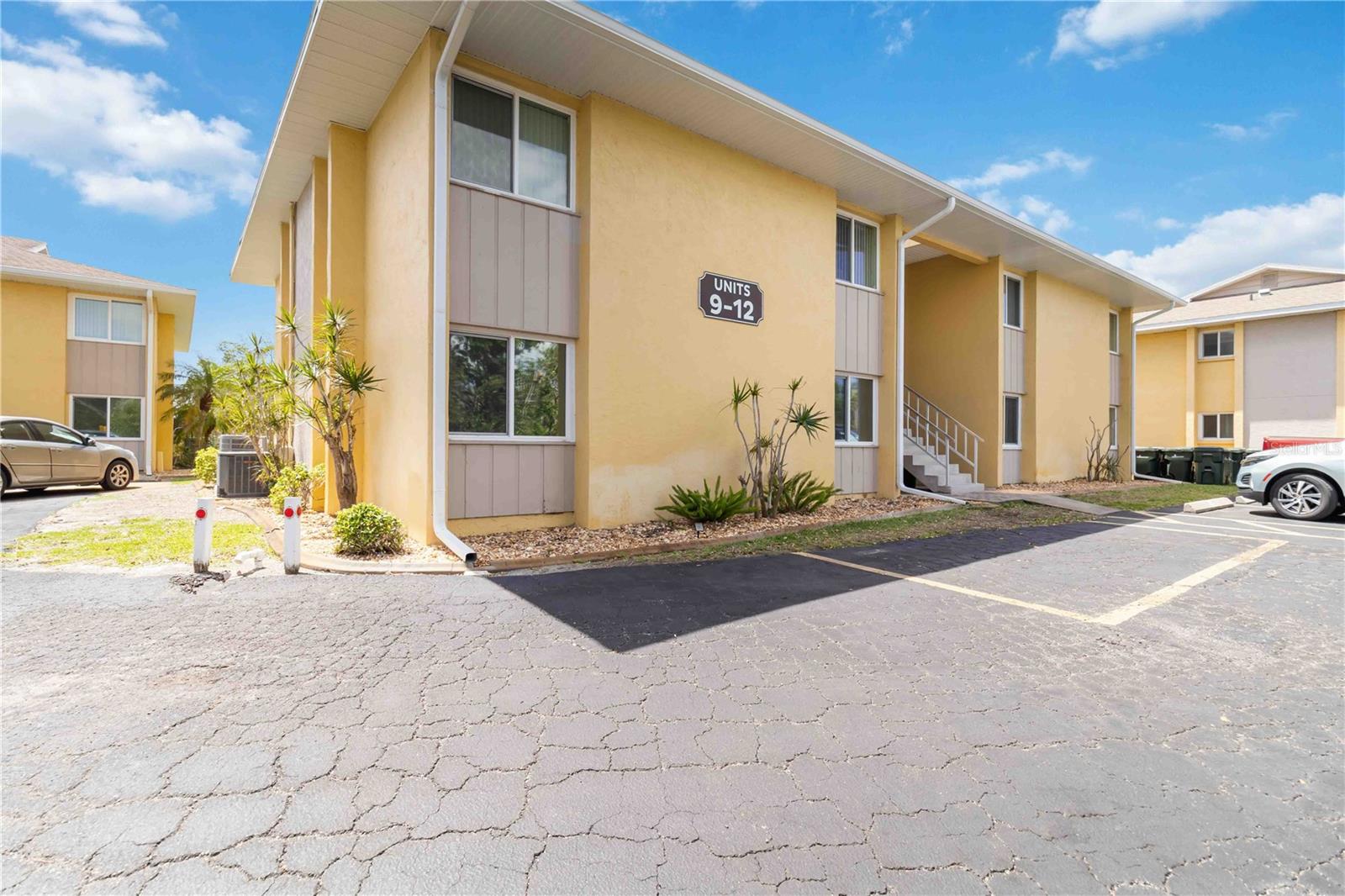 LYONS COVE - Residential