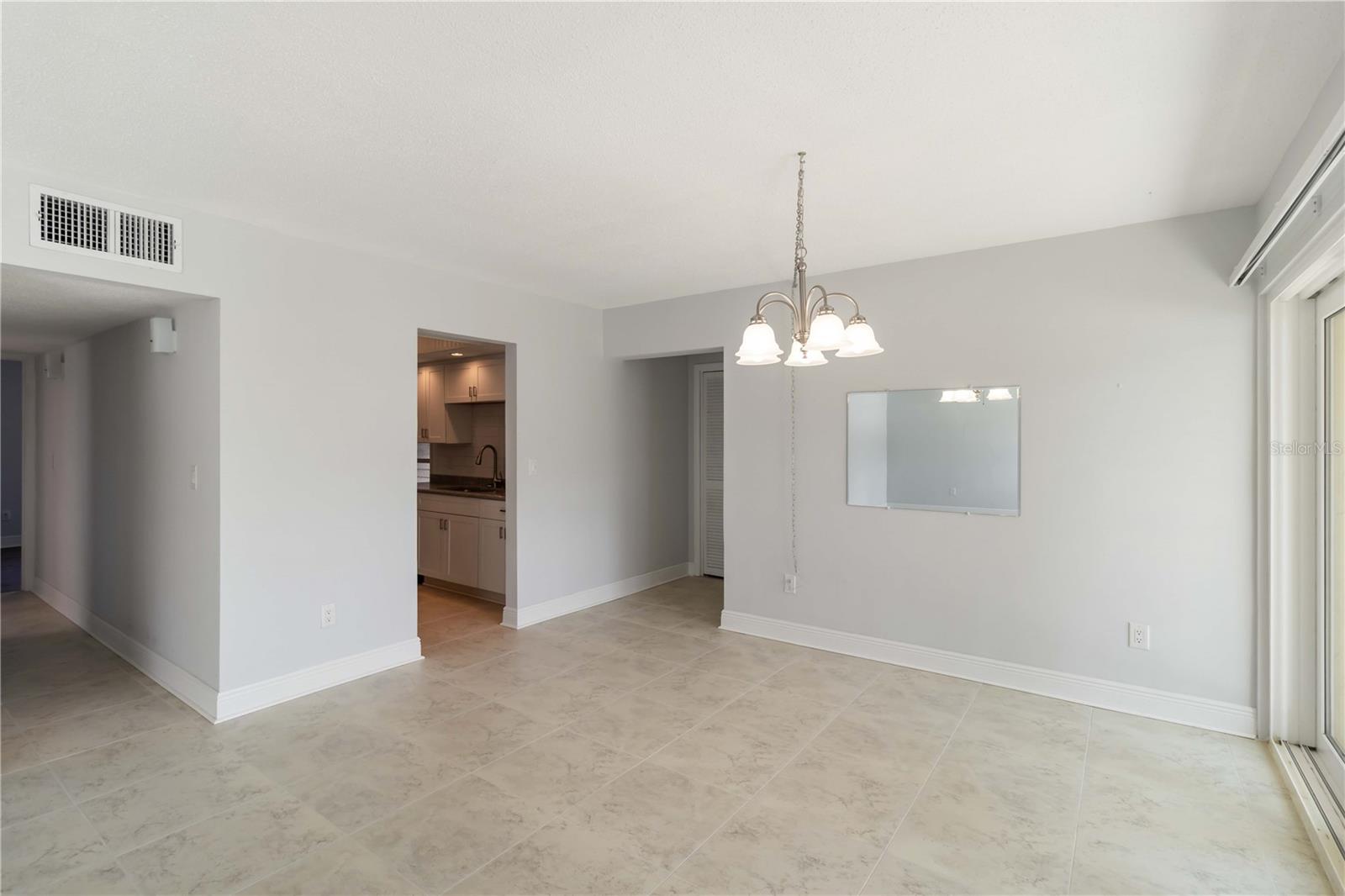 LYONS COVE - Residential