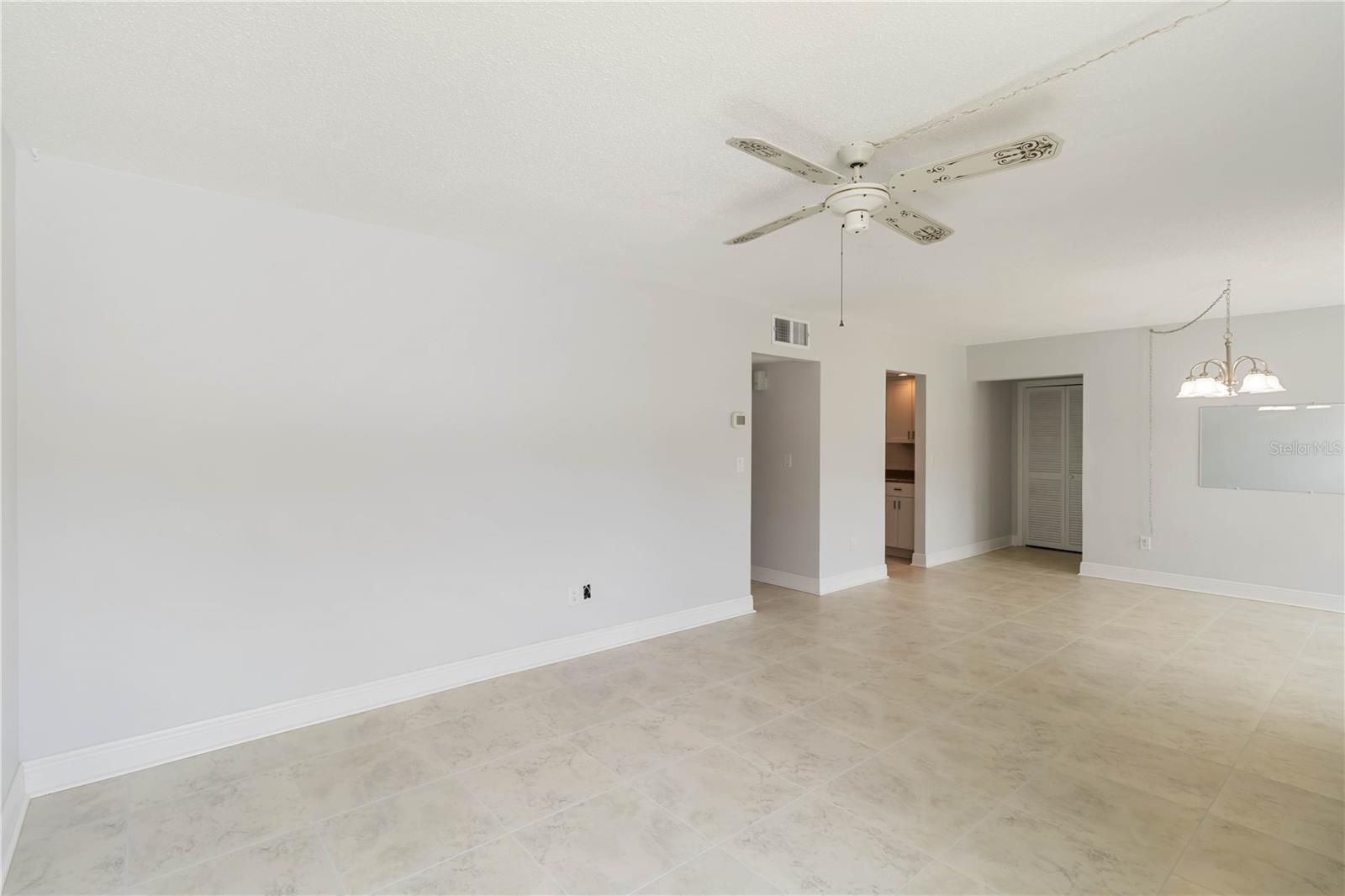 LYONS COVE - Residential