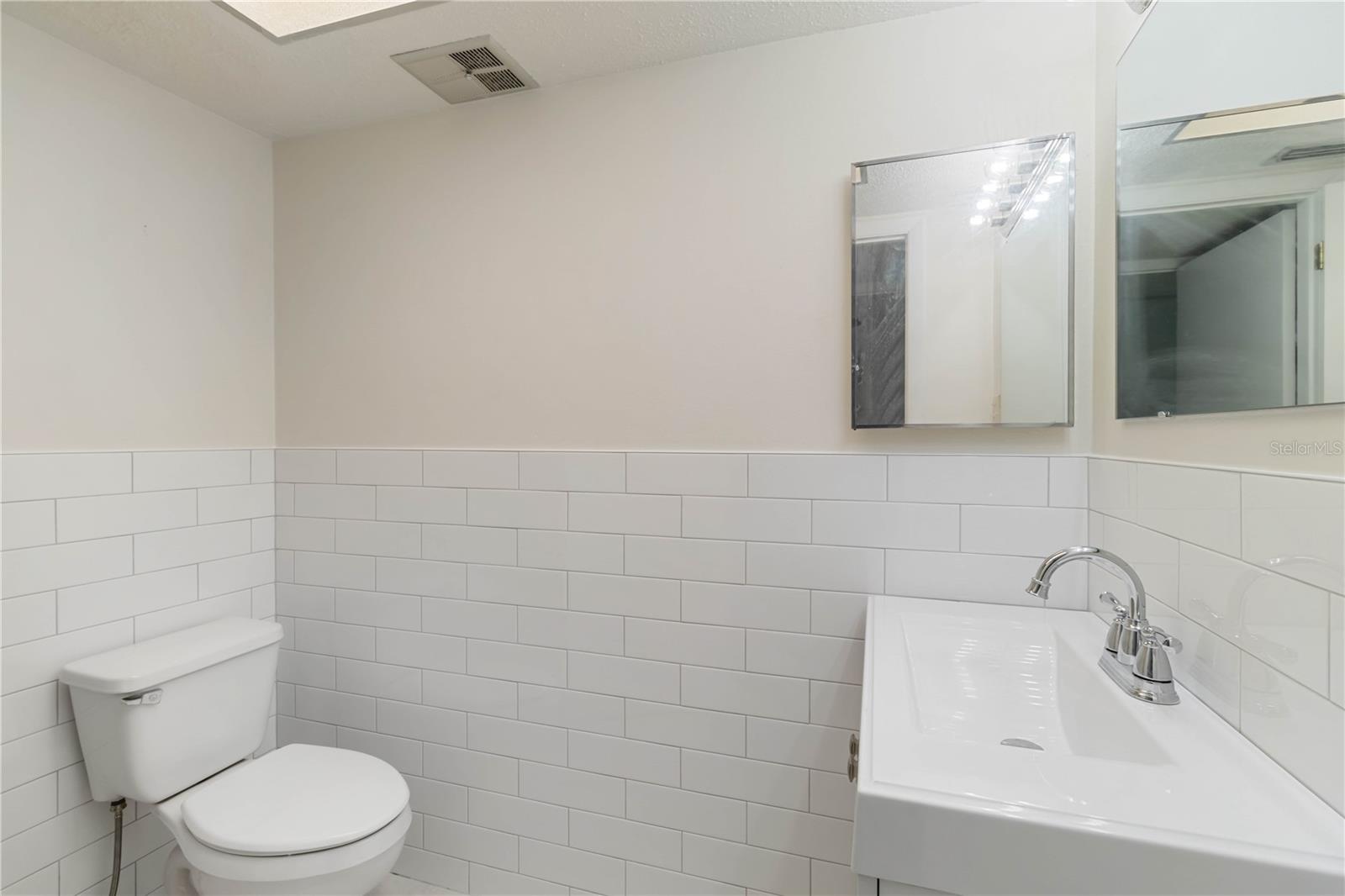 LYONS COVE - Residential