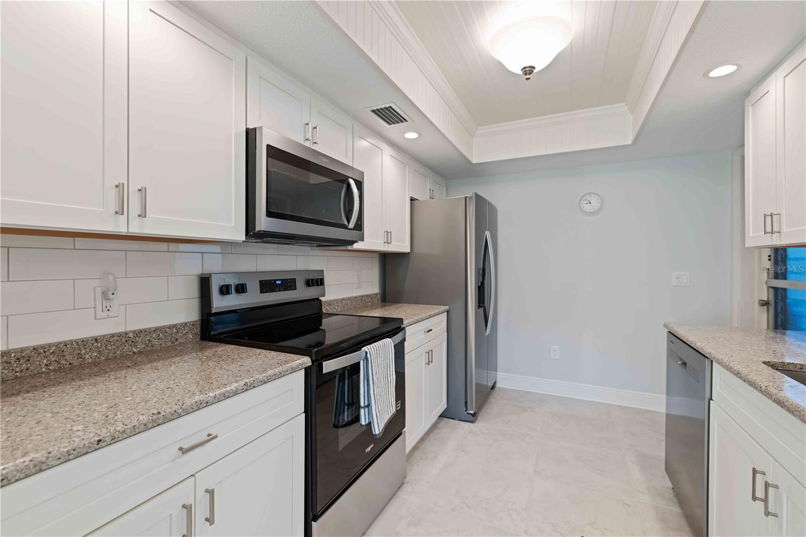 LYONS COVE - Residential