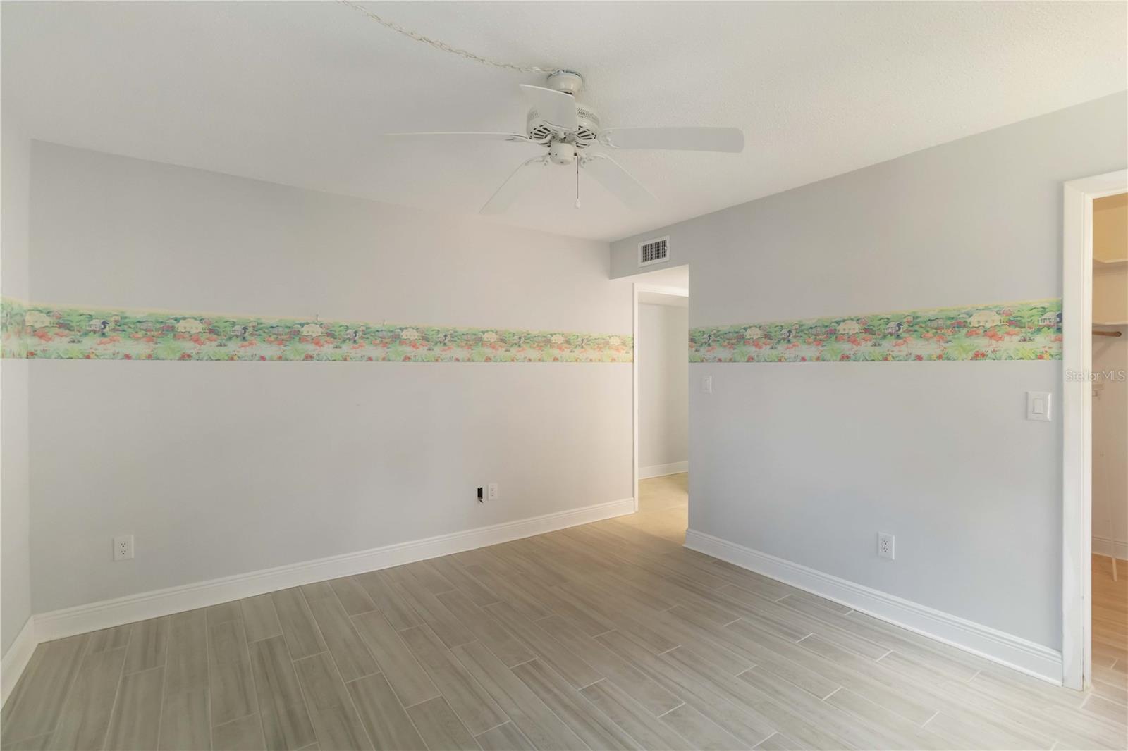 LYONS COVE - Residential