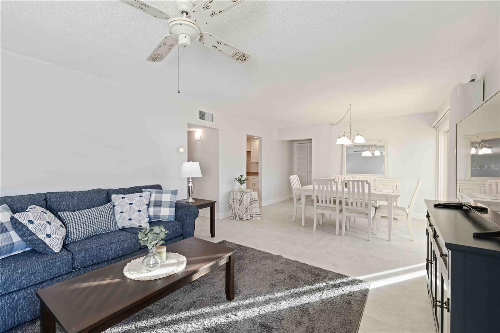 LYONS COVE - Residential