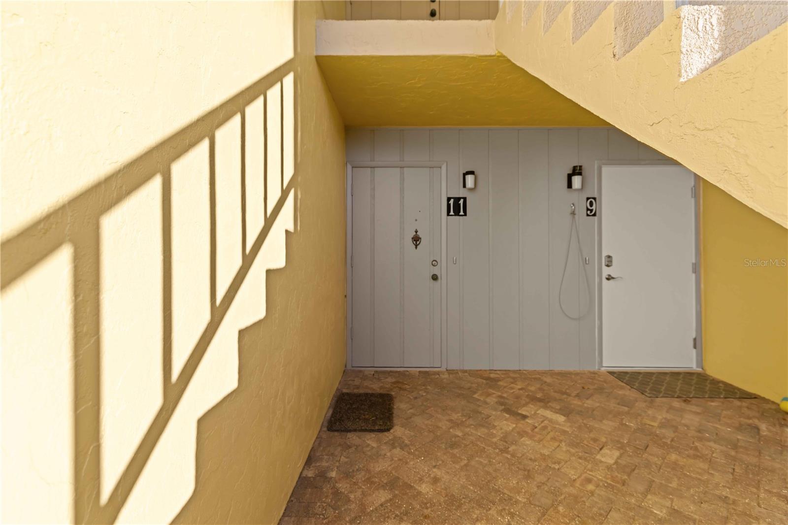 LYONS COVE - Residential