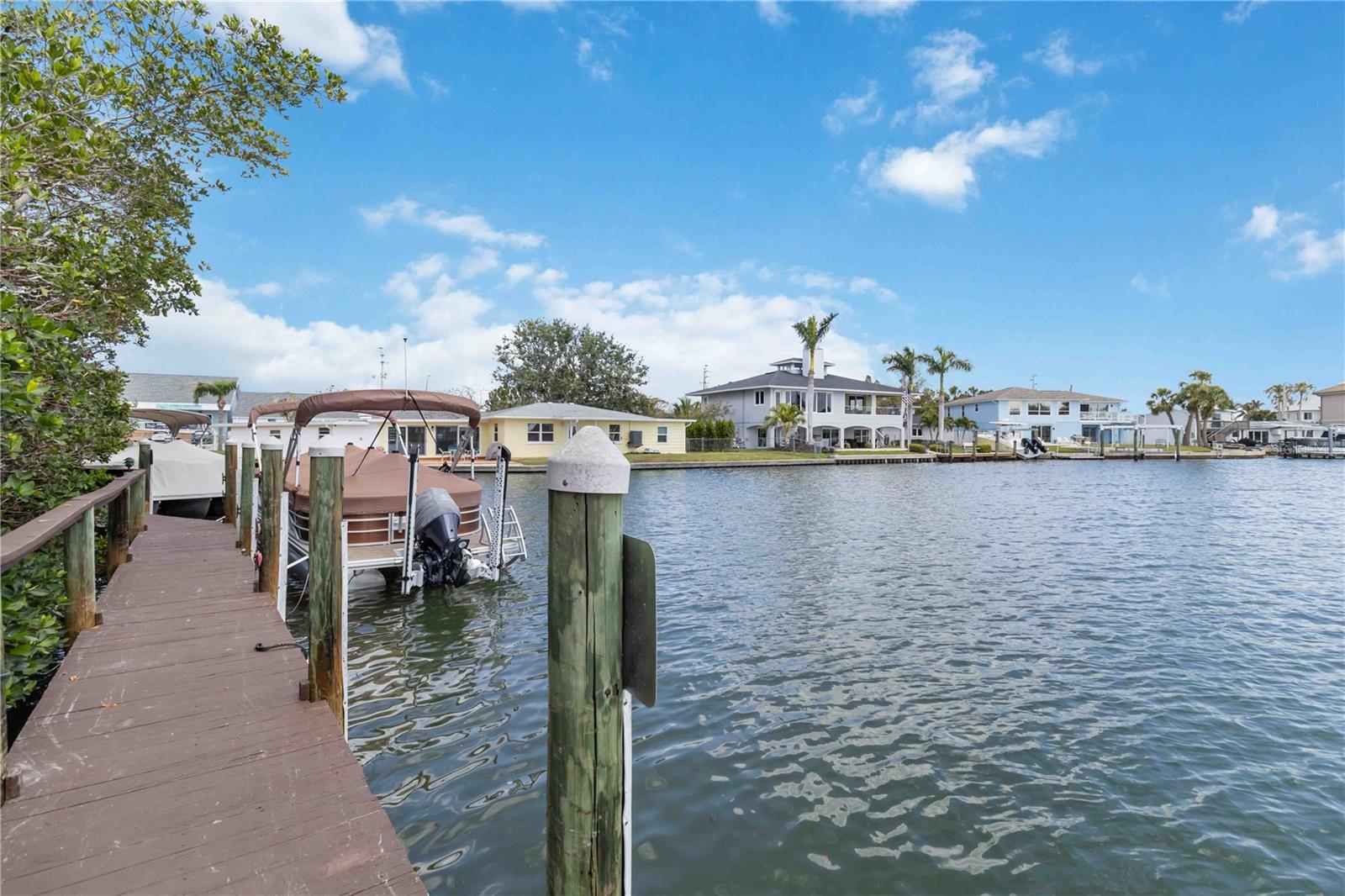 LYONS COVE - Residential