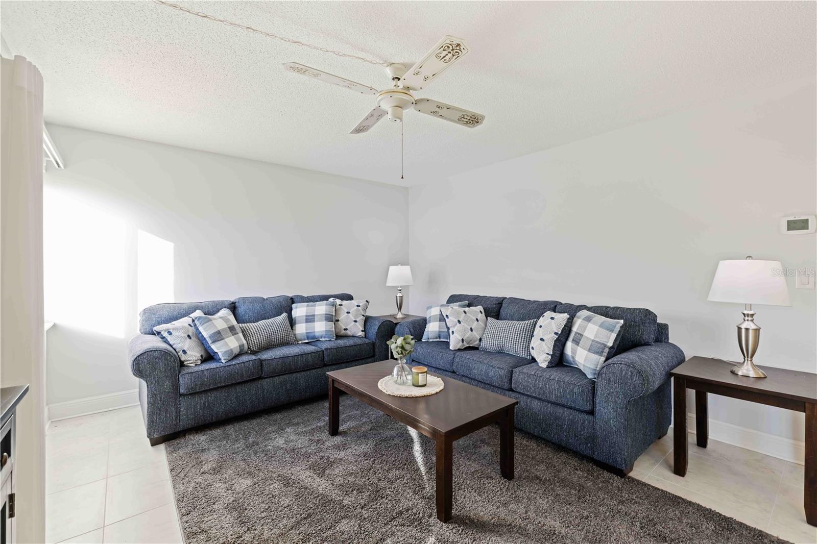 LYONS COVE - Residential