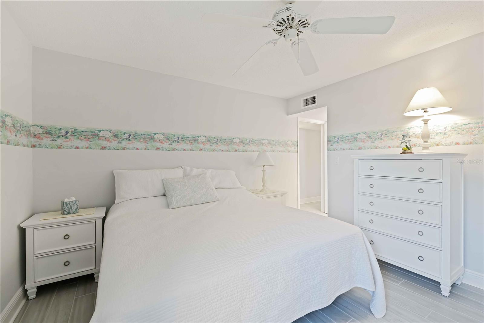 LYONS COVE - Residential