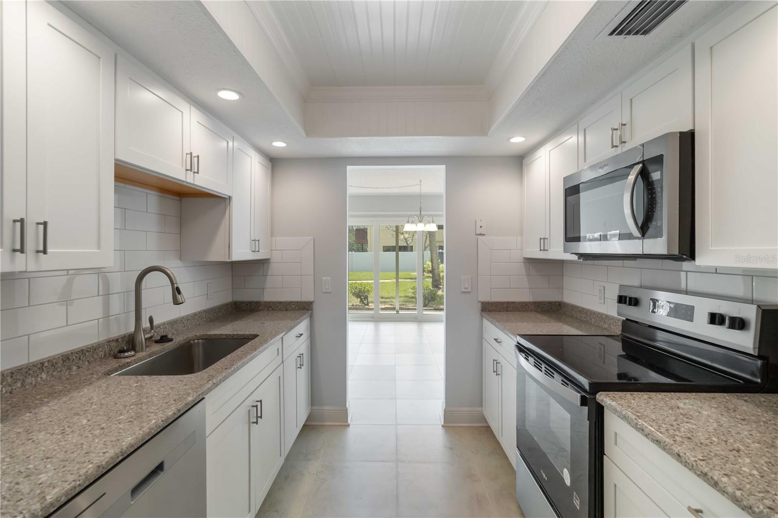 LYONS COVE - Residential