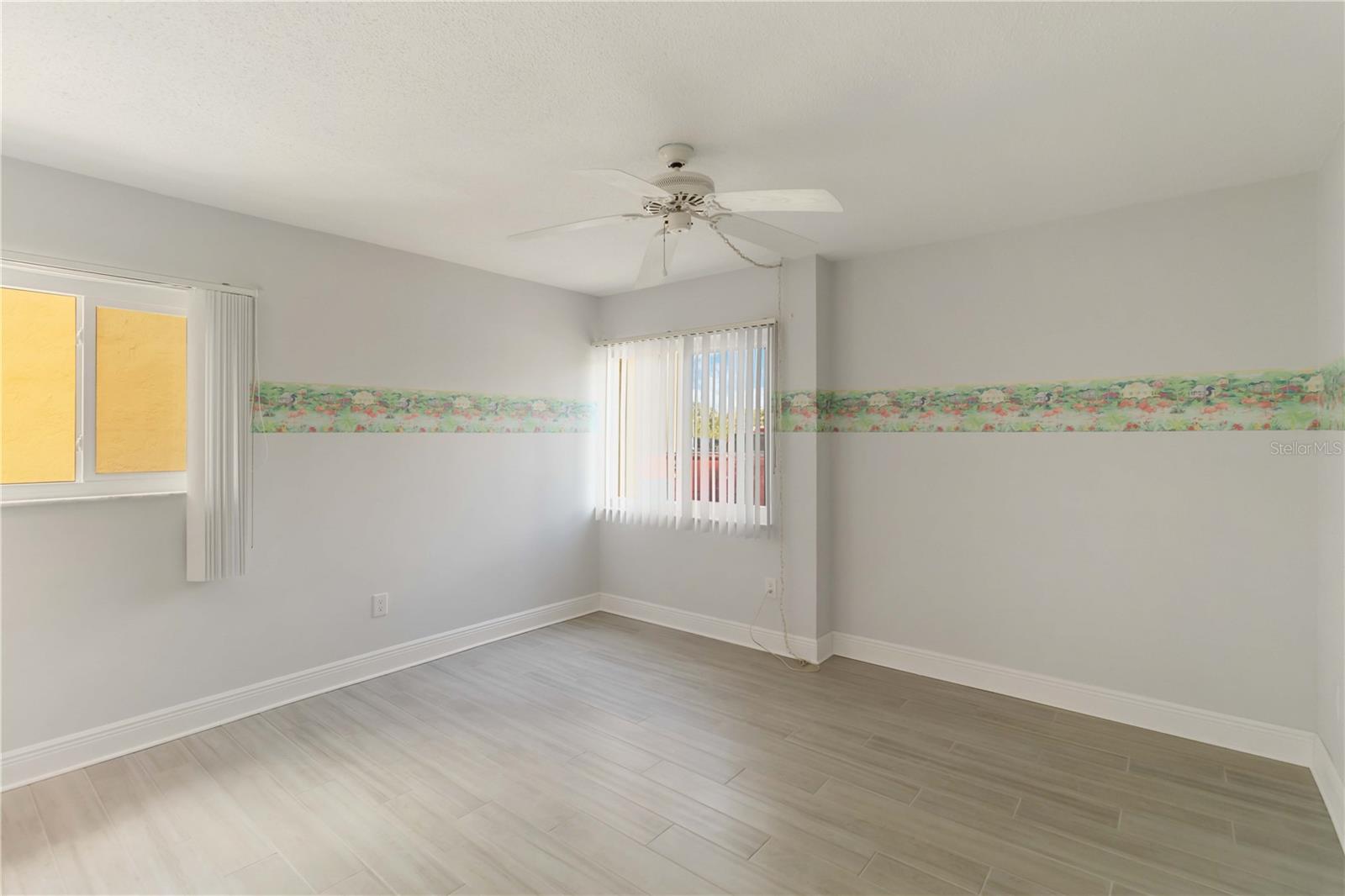 LYONS COVE - Residential