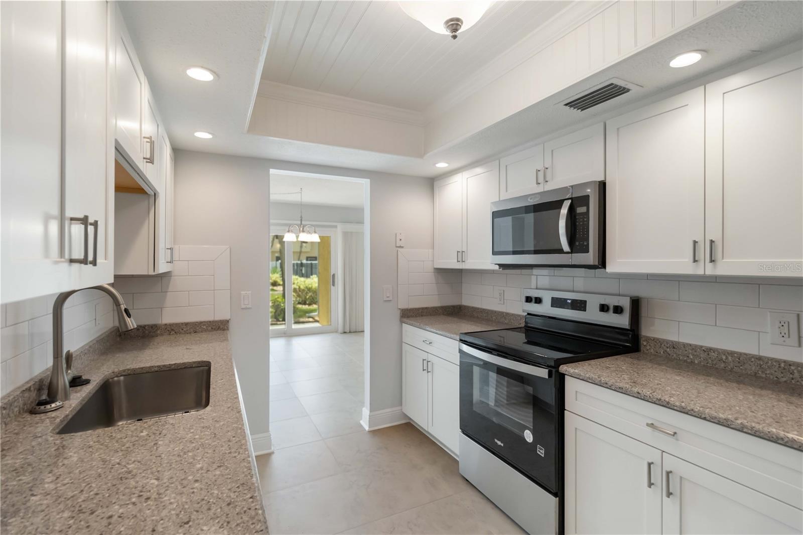 LYONS COVE - Residential