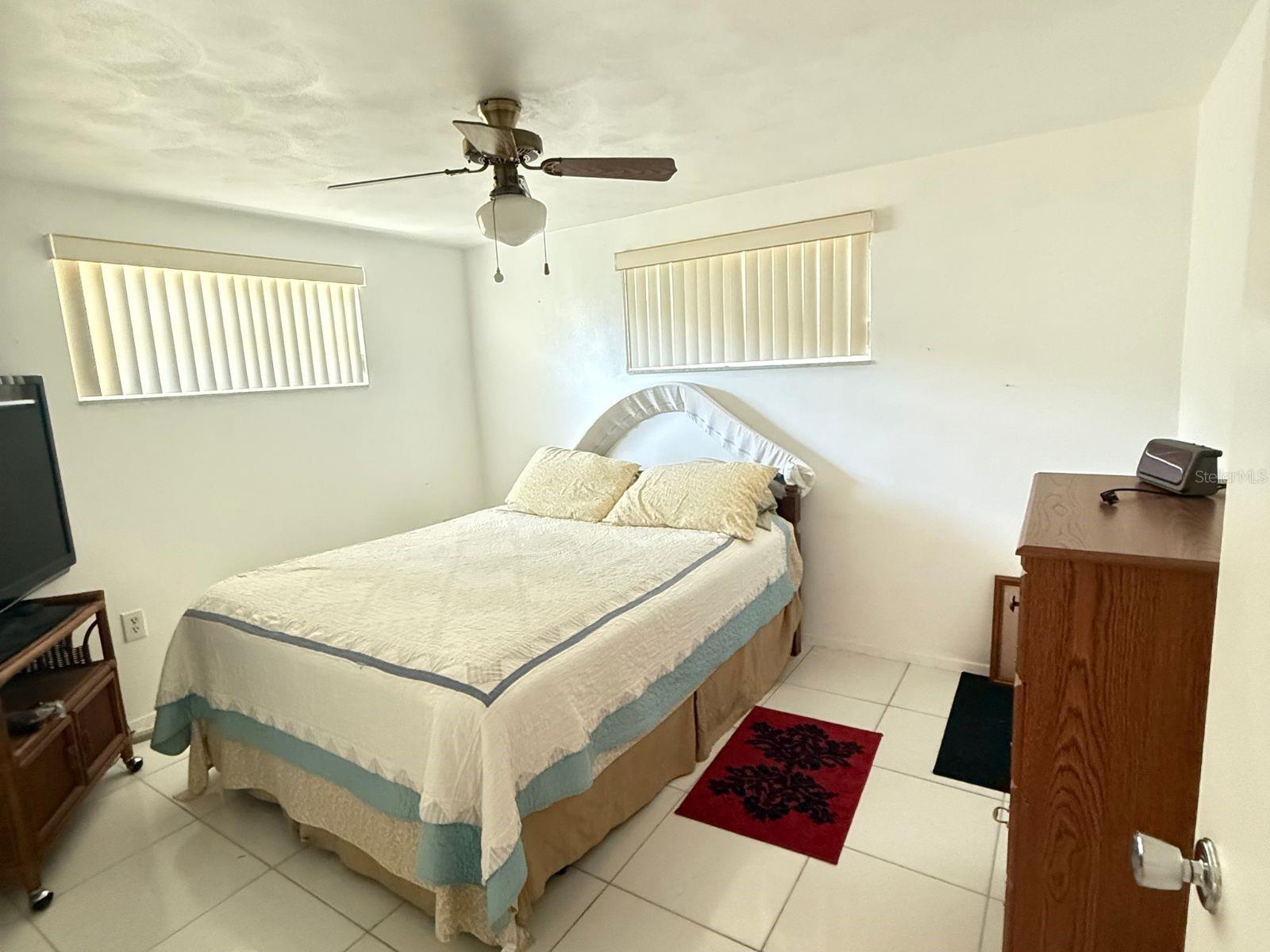 COLONIAL HILLS - Residential