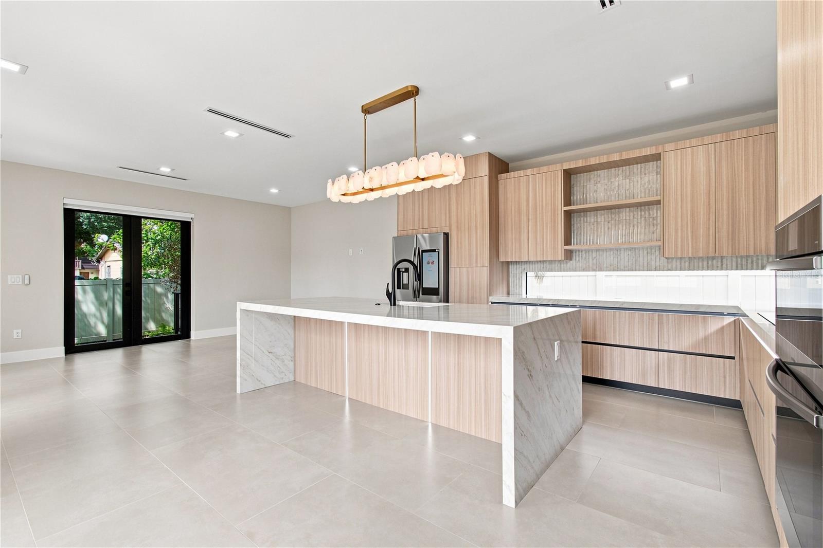 3429 W PALMETTO STREET