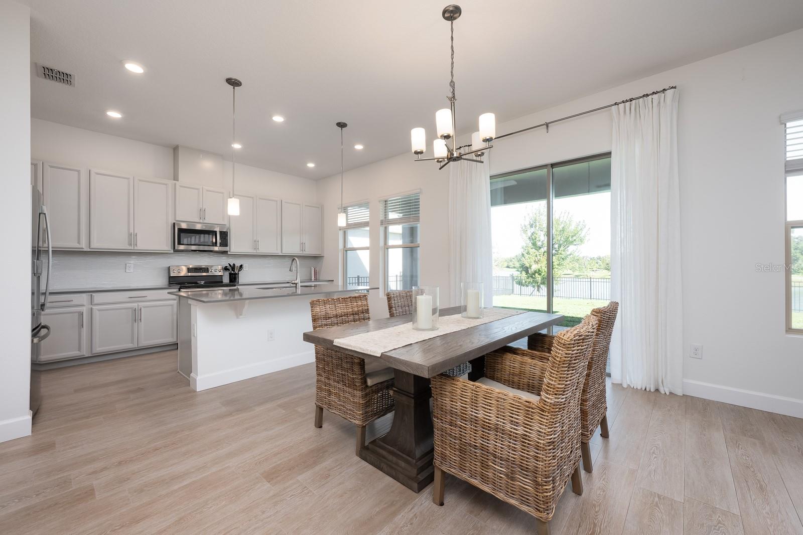 1471 RUSHING RAPIDS WAY