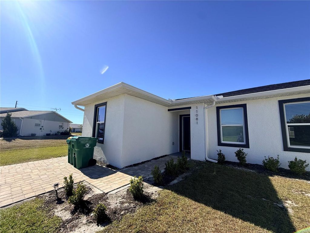 Photo of 11081 Kimberly Ave, Englewood, FL 34224 (MLS # C7521632)