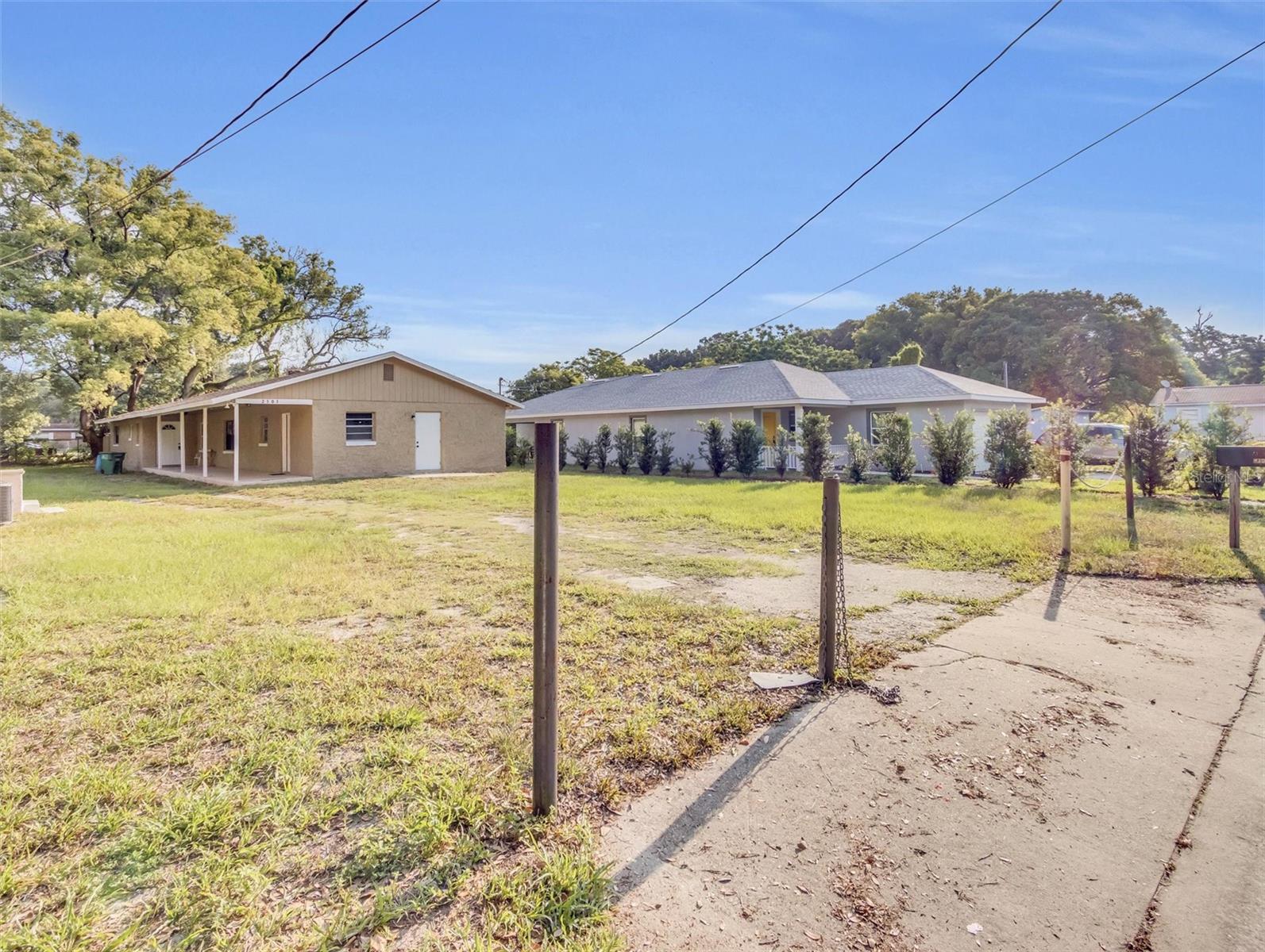 Photo 5 of 43 of 2101 WARRENS AVENUE house