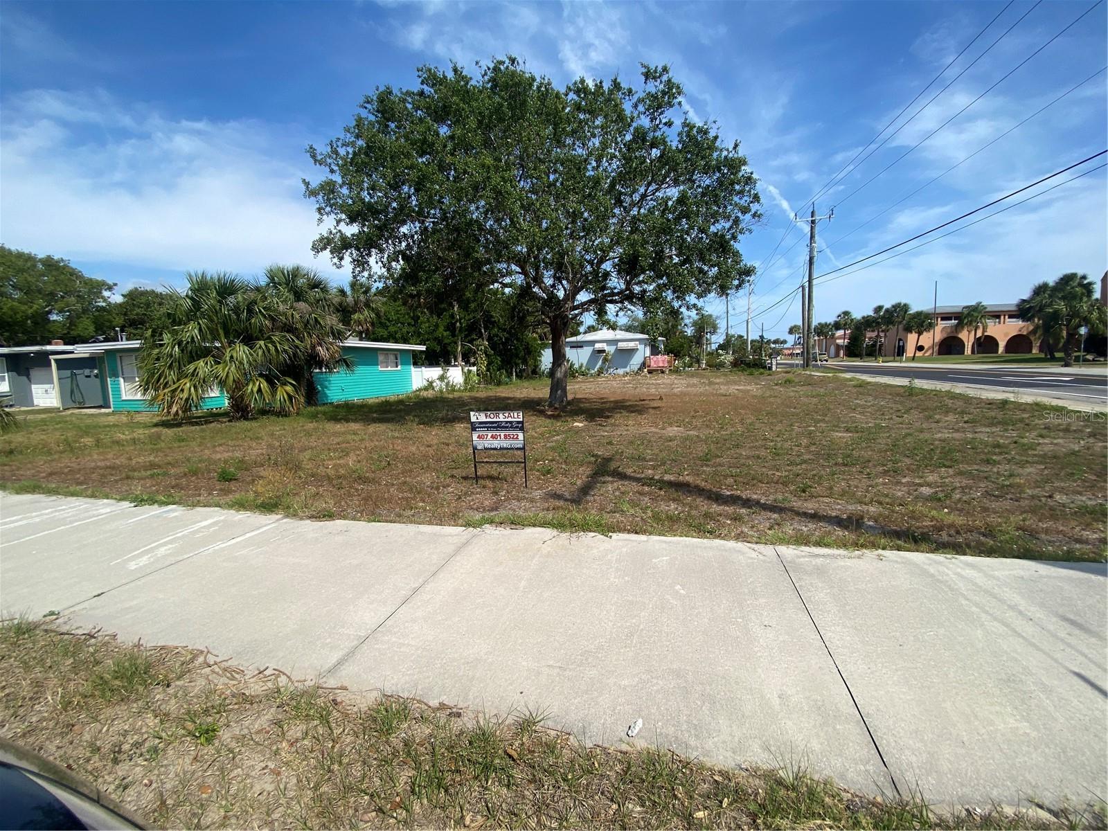 135 UNIVERSITY BOULEVARD