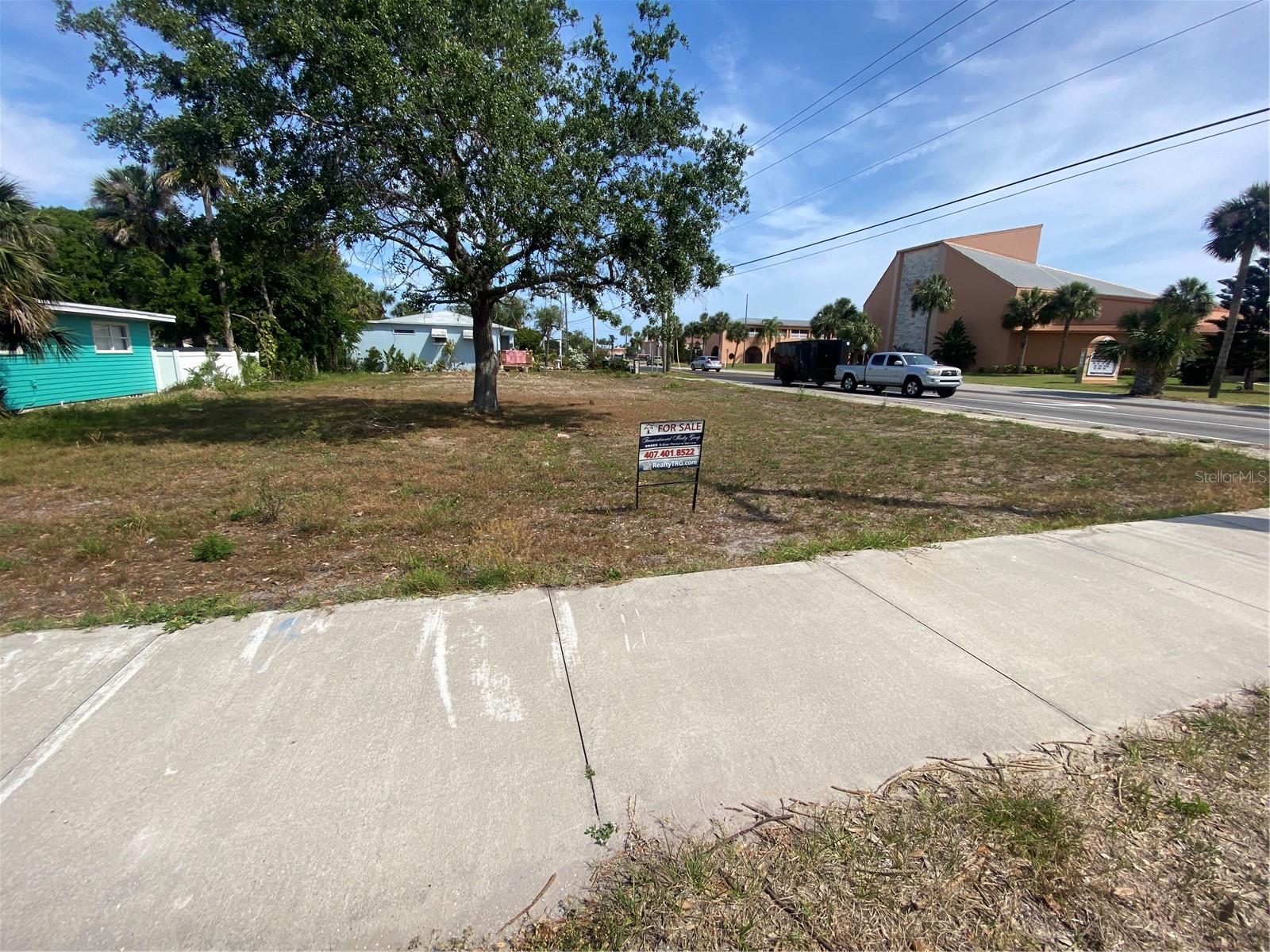 135 UNIVERSITY BOULEVARD