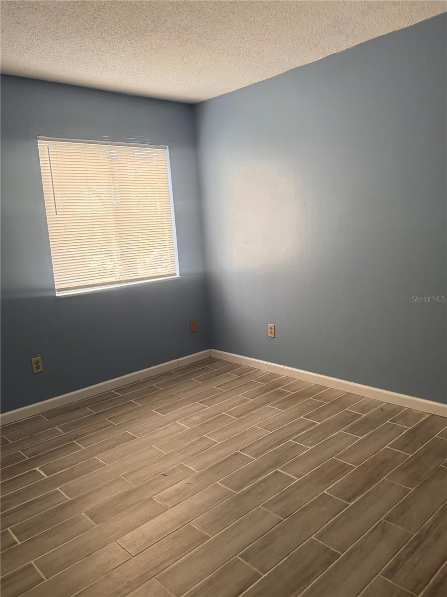 HUNTINGTON ON GREEN CONDO - Residential