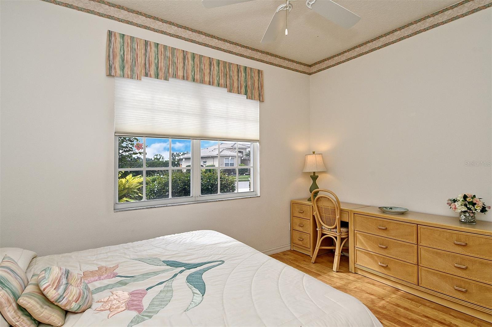 HERITAGE OAKS GOLF & COUNTRY CLUB - Residential