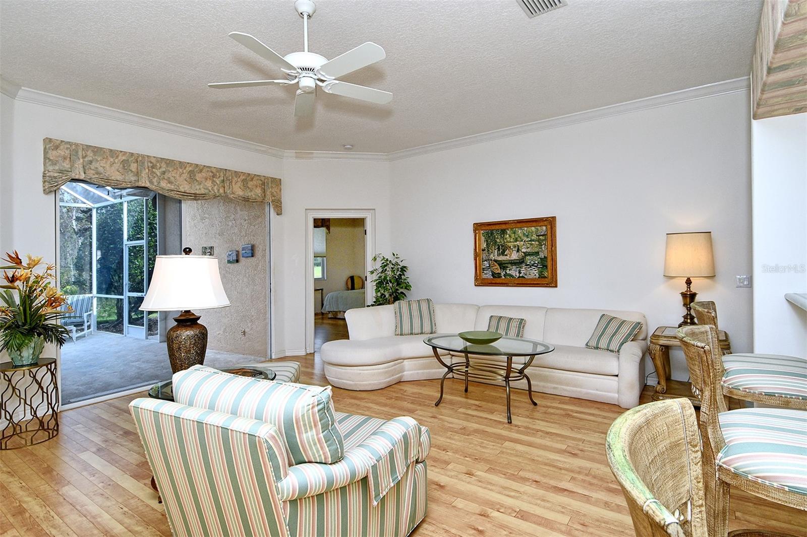 HERITAGE OAKS GOLF & COUNTRY CLUB - Residential