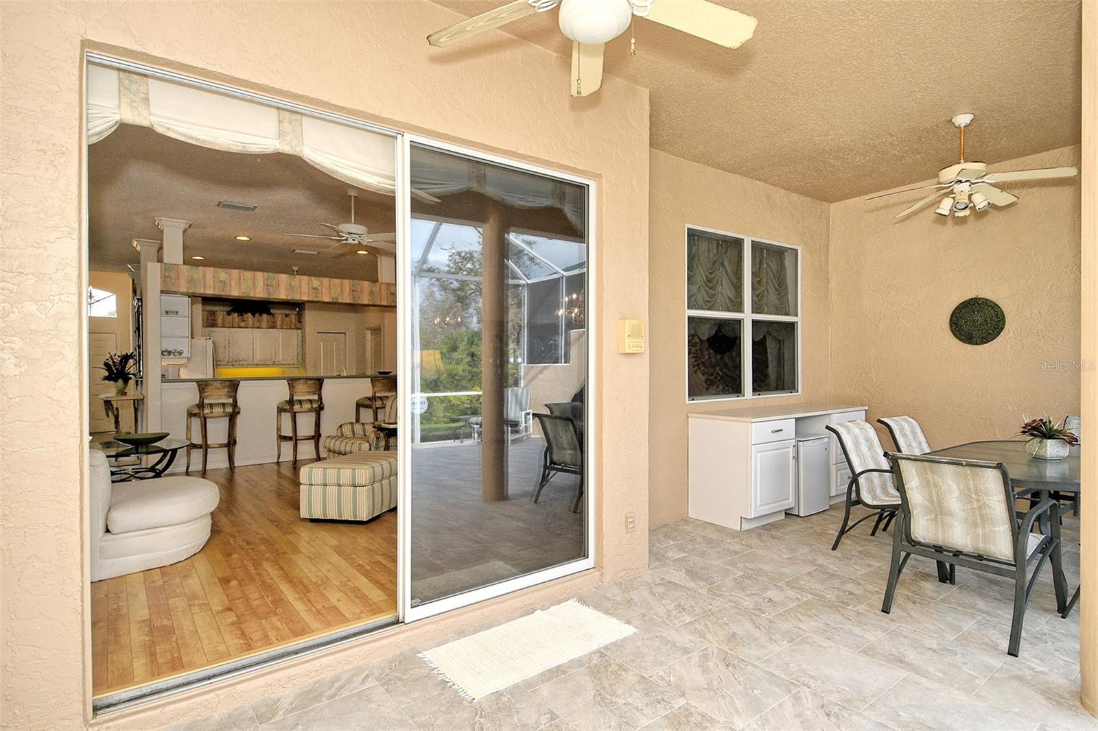 HERITAGE OAKS GOLF & COUNTRY CLUB - Residential