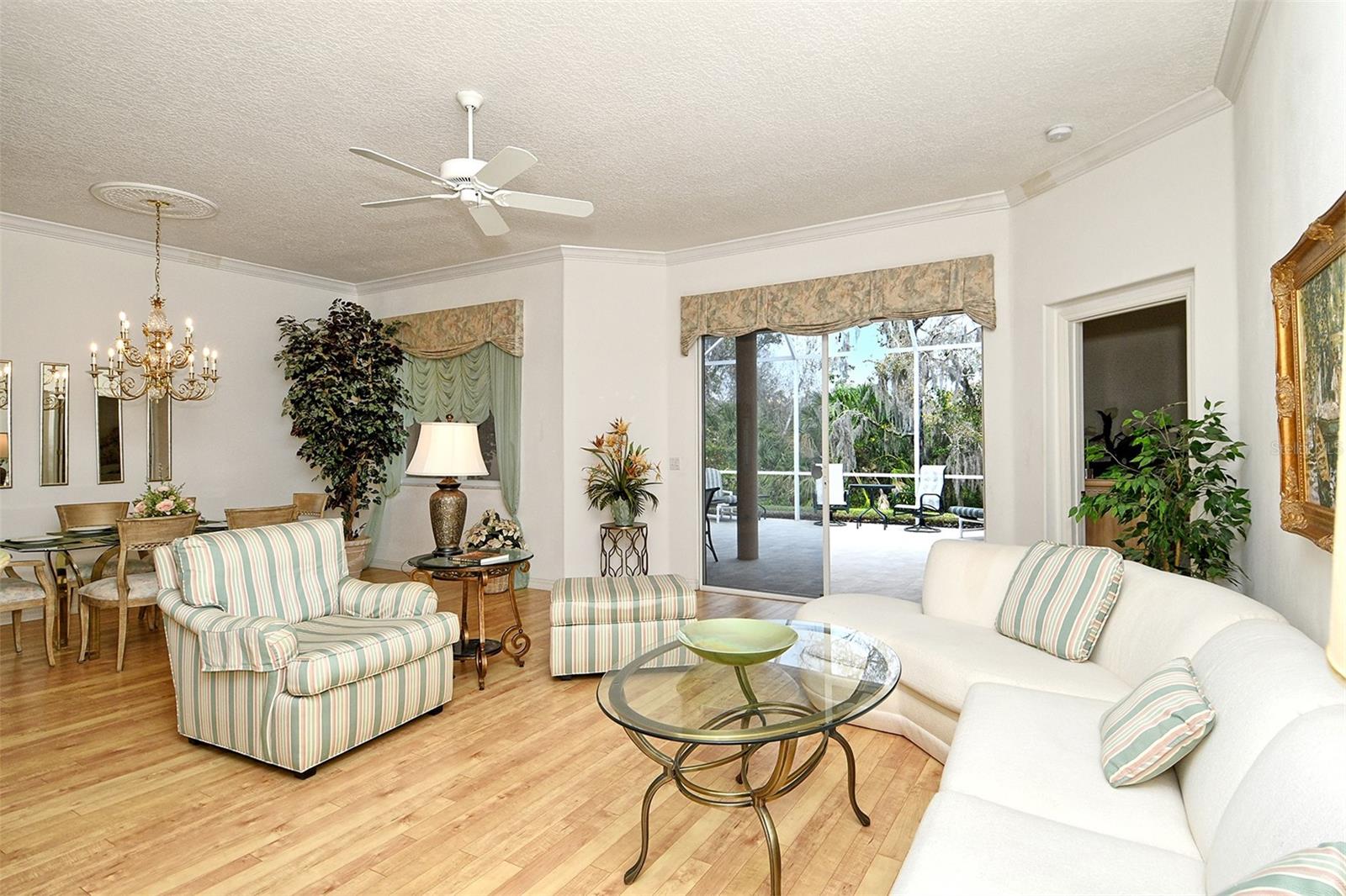 HERITAGE OAKS GOLF & COUNTRY CLUB - Residential