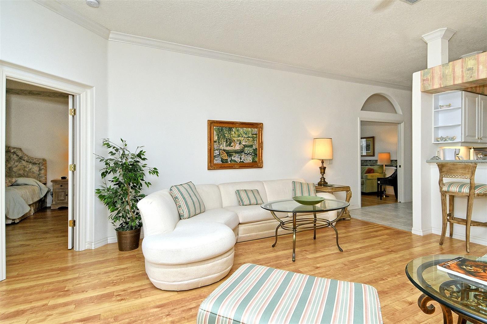 HERITAGE OAKS GOLF & COUNTRY CLUB - Residential