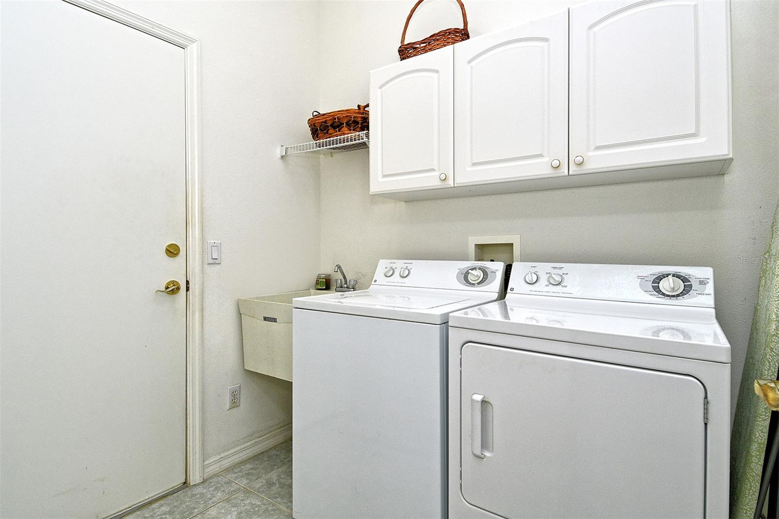 HERITAGE OAKS GOLF & COUNTRY CLUB - Residential