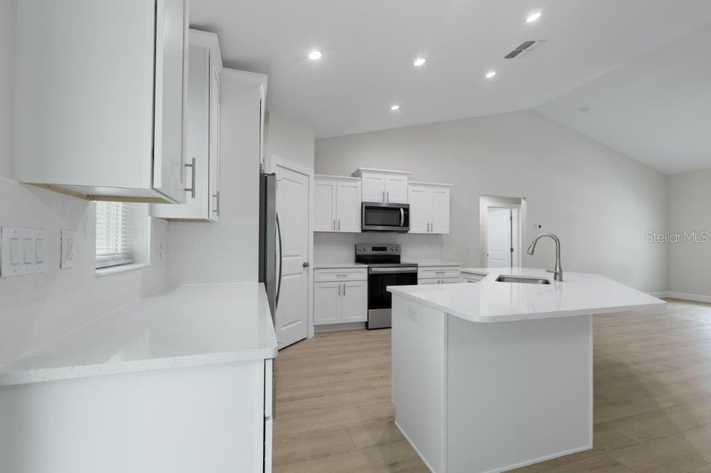 CITRUS SPGS UNIT 16 - Residential