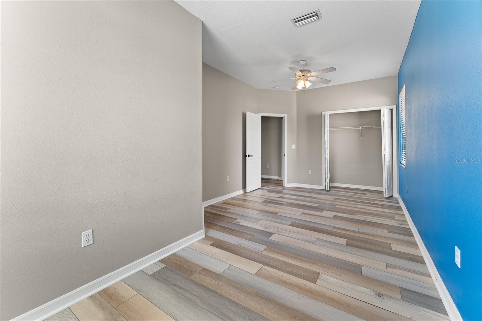 RIVER WATCH - Residential