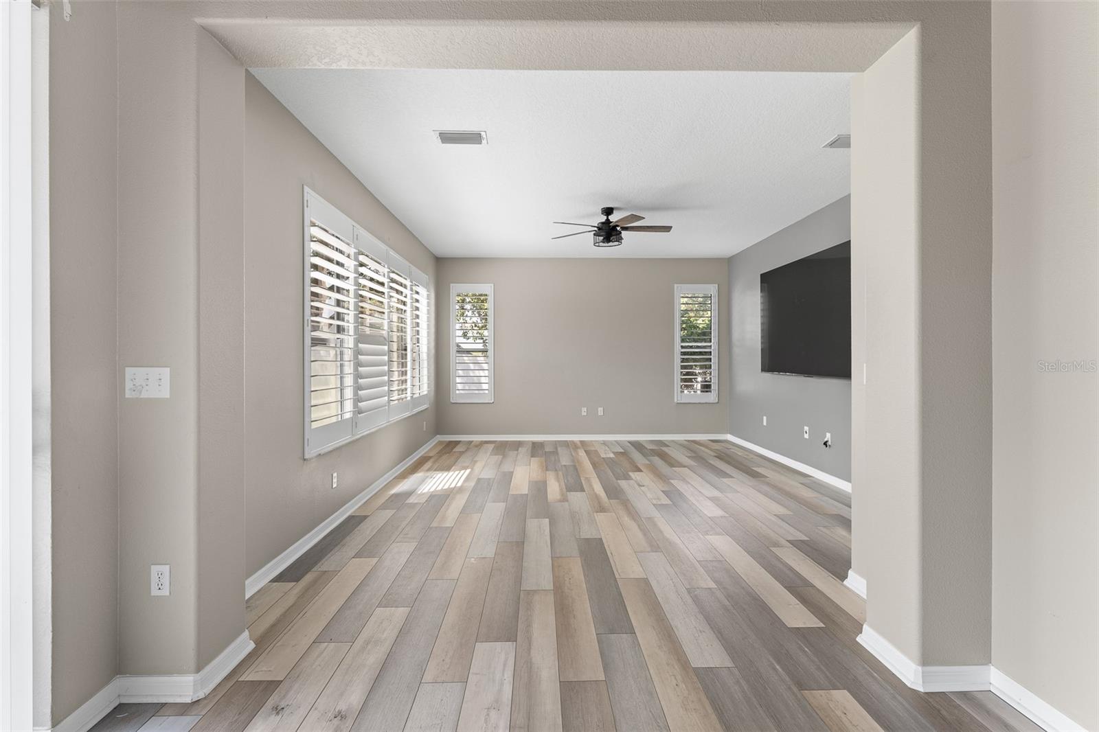 RIVER WATCH - Residential