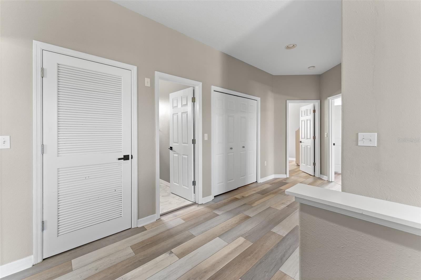 RIVER WATCH - Residential