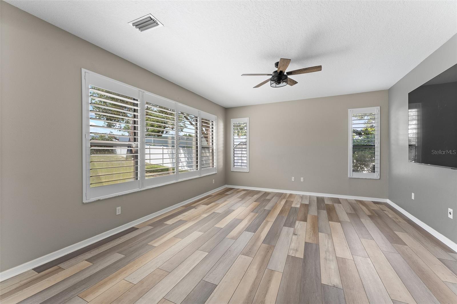 RIVER WATCH - Residential