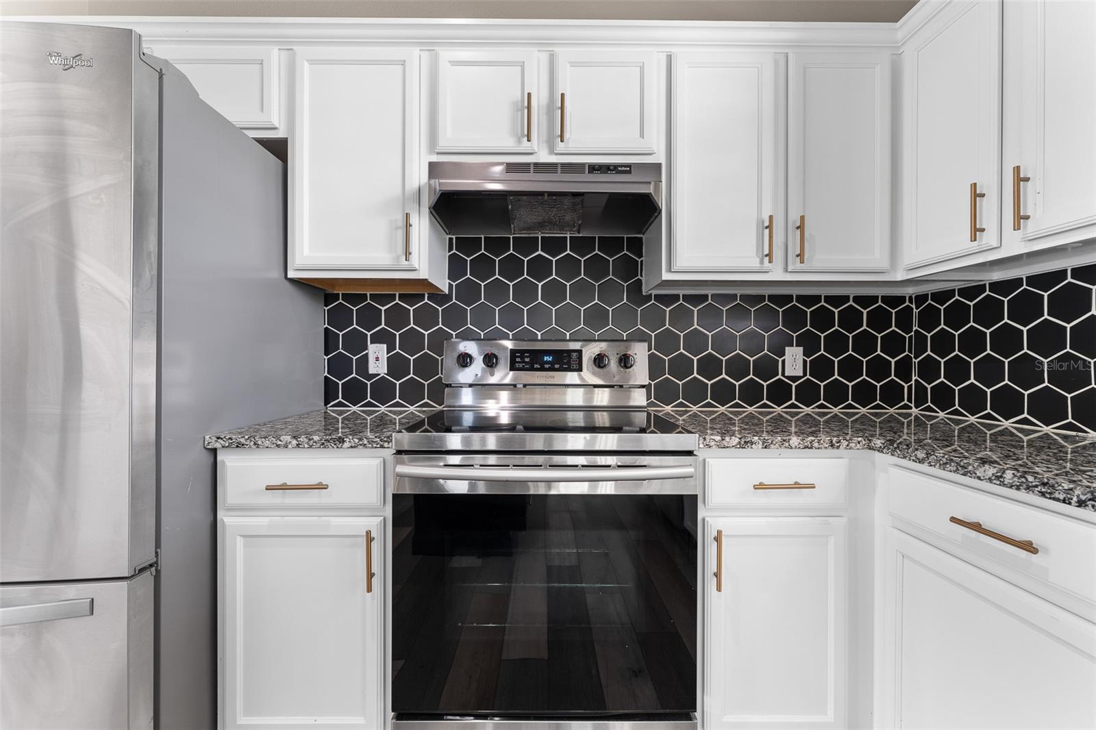 RIVER WATCH - Residential