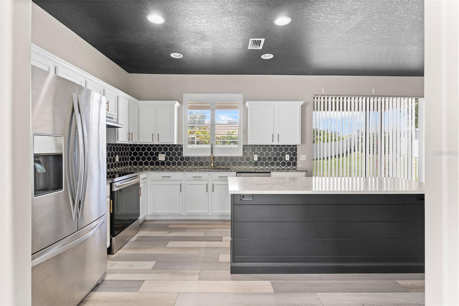 RIVER WATCH - Residential