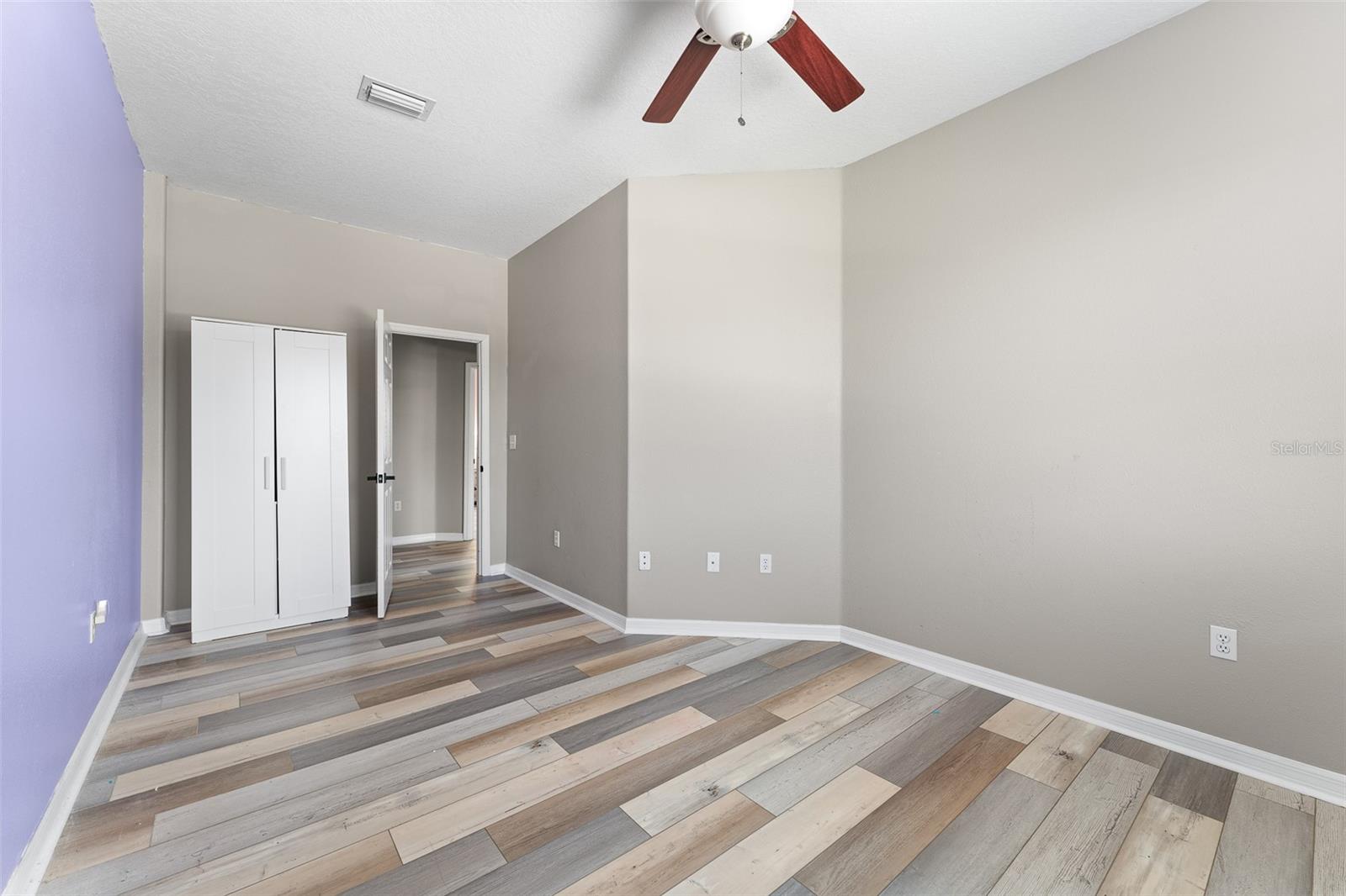 RIVER WATCH - Residential