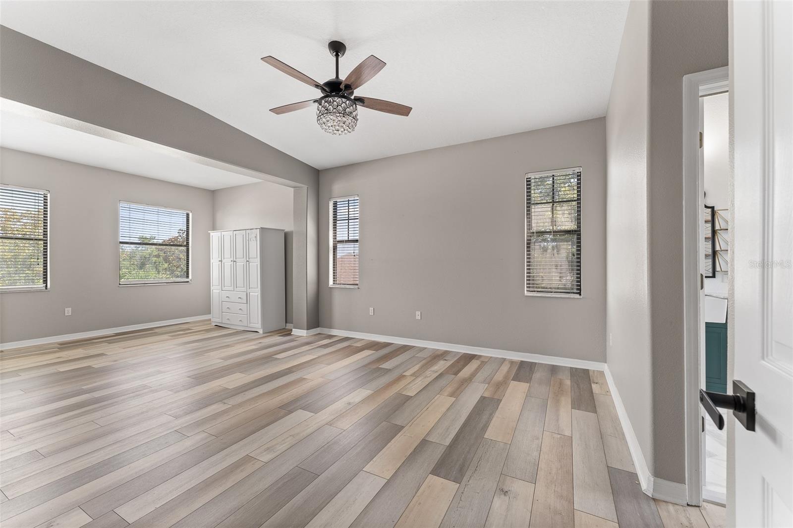 RIVER WATCH - Residential