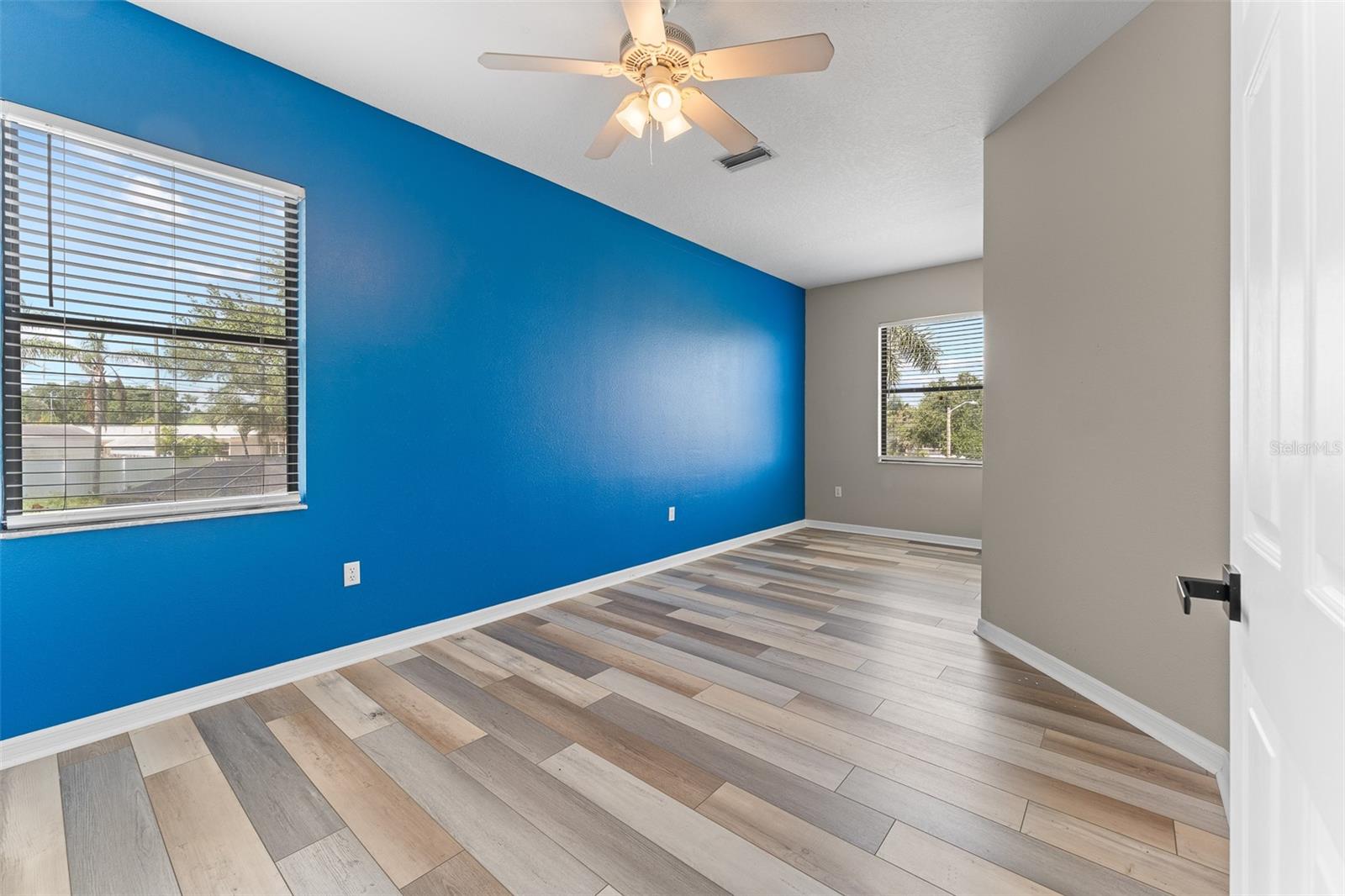 RIVER WATCH - Residential