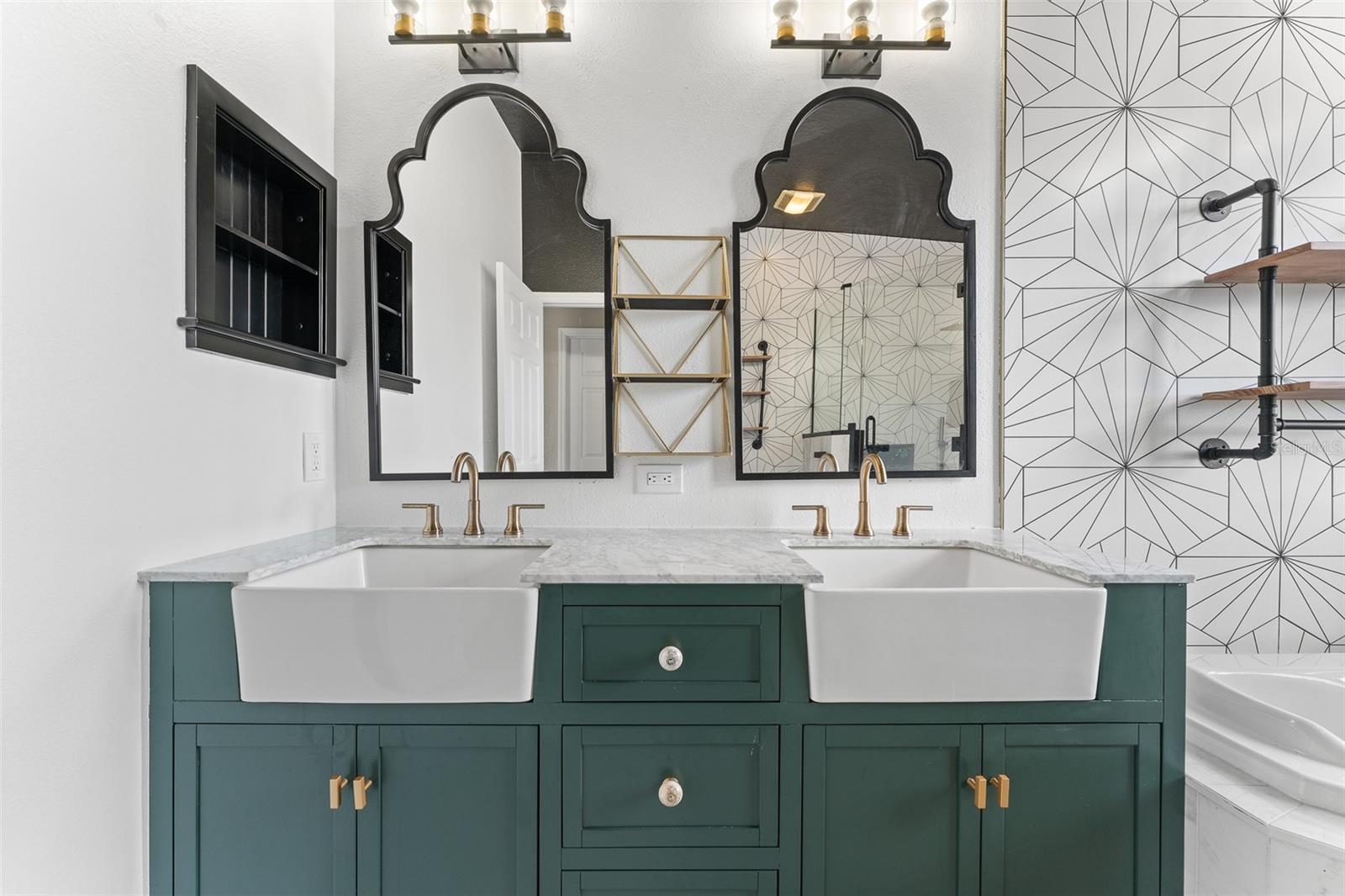 RIVER WATCH - Residential