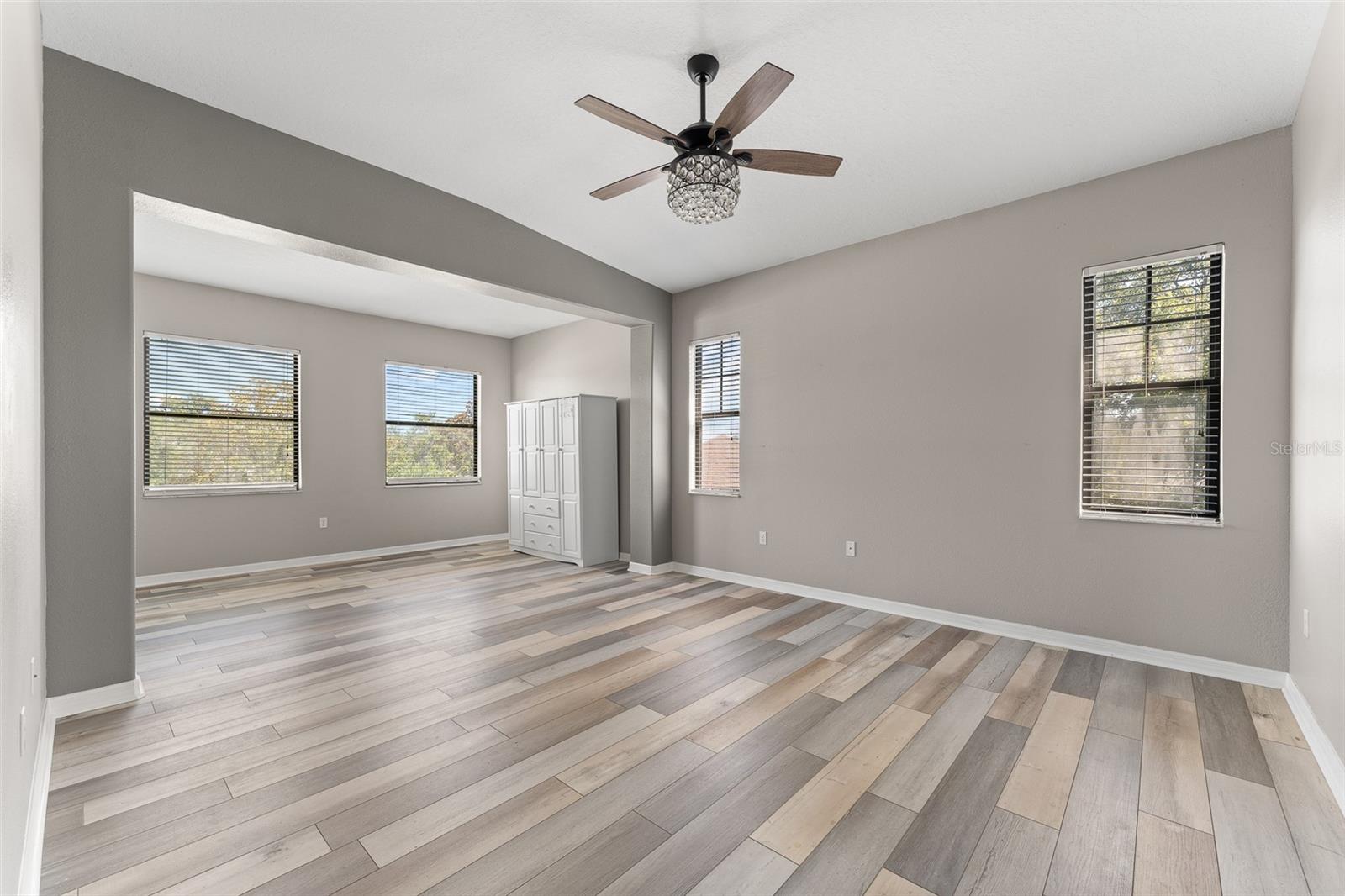 RIVER WATCH - Residential