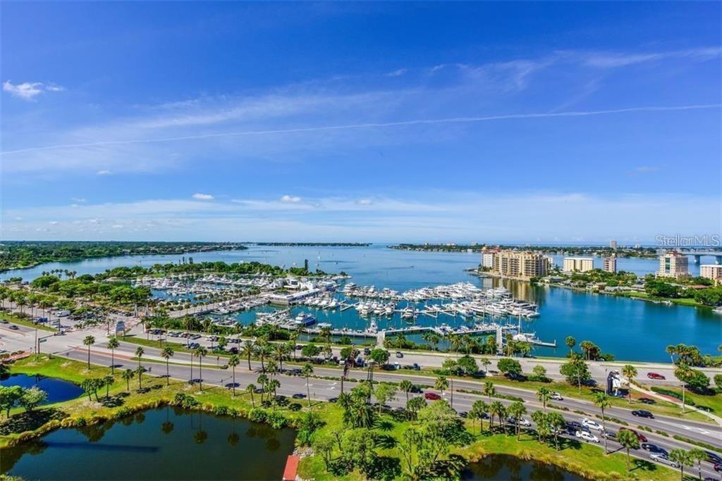 BROADWAY PROMENADE - Residential Lease