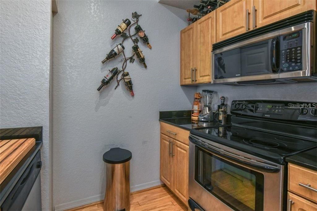 BROADWAY PROMENADE - Residential Lease