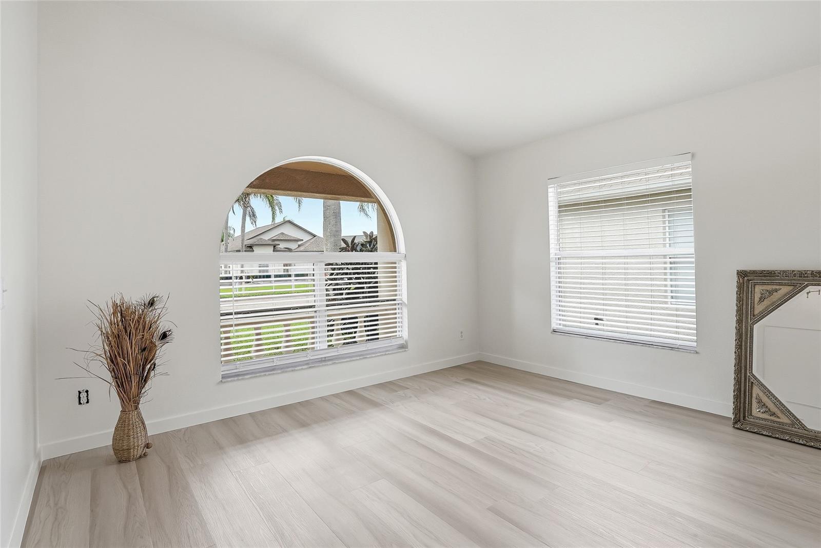 IVY LAKE ESTATES - Residential